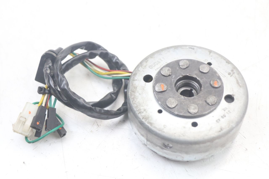 photo de ROTOR STATOR DERBI SENDA SM X-TREME 50 (2006 - 2010) - Altra angolazione