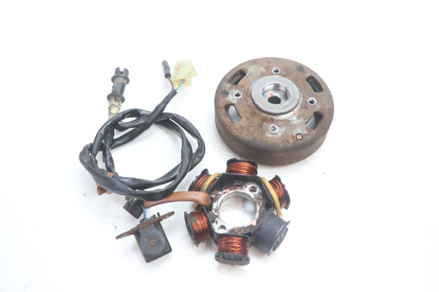 photo de STATORE PEUGEOT SPEEDFIGHT 2 AC 50 (2000 - 2009) - Vista principale