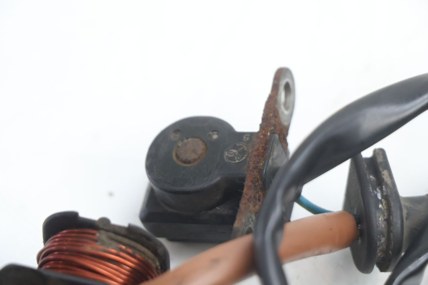 photo de STATORE PEUGEOT SPEEDFIGHT 2 AC 50 (2000 - 2009) - Dettagli dei punti di fissaggio