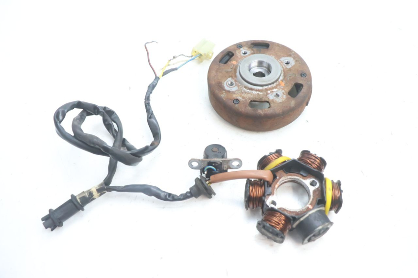 photo de STATORE PEUGEOT SPEEDFIGHT 2 AC 50 (2000 - 2009) - Vista principale