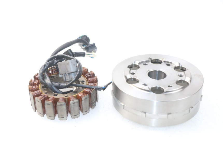 photo de STATORE YAMAHA TDM ABS 900 (2002 - 2014) - Primo piano tecnico