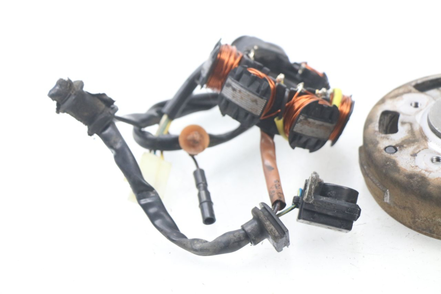 photo de ROTOR STATORE PEUGEOT TREKKER TKR 50 (2005 - 2014) - Stato della superficie e materiale