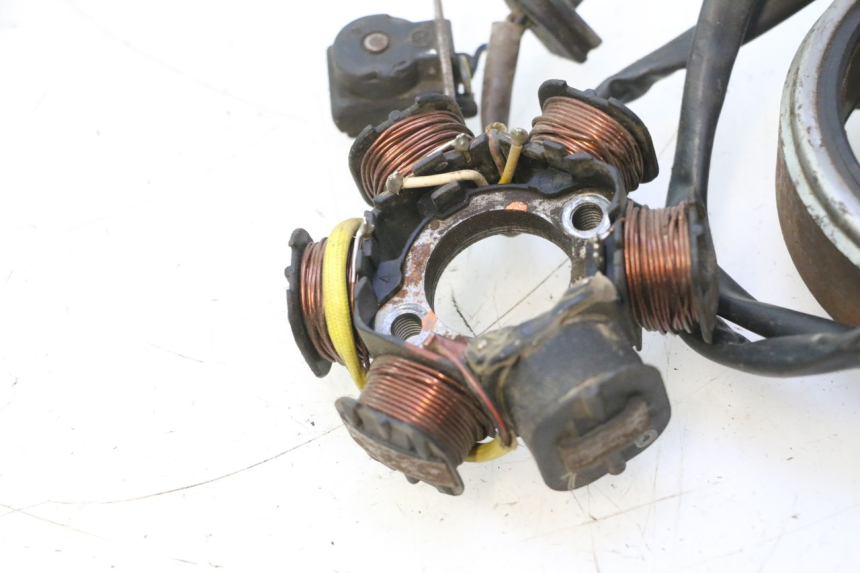 photo de STATORE PEUGEOT TREKKER 50 (1995 - 2004) - Altra angolazione