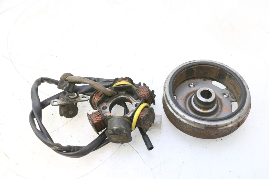 photo de STATORE PEUGEOT TREKKER 50 (1995 - 2004) - Stato della superficie e materiale
