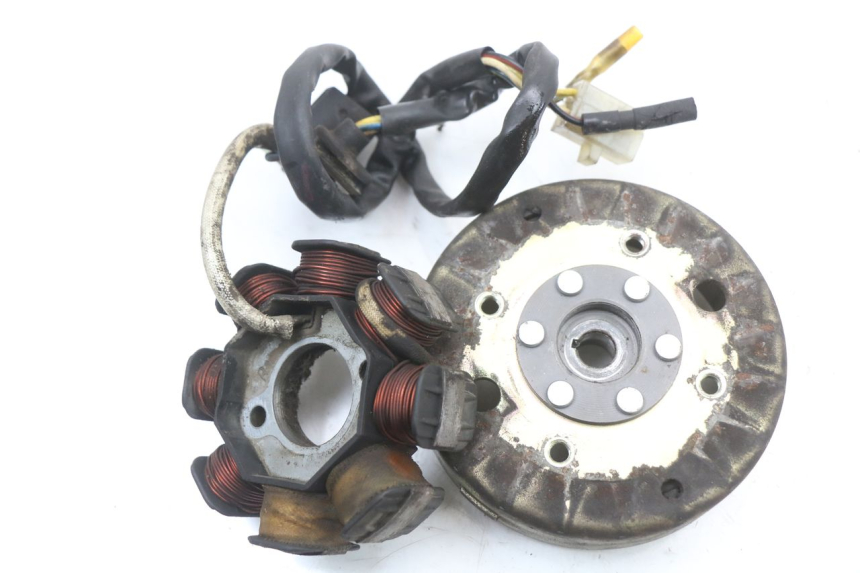 photo de ROTOR STATOR PEUGEOT V-CLIC VCLIC 50 (2007 - 2013) - Dettaglio del componente