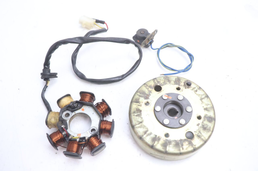 photo de ROTOR STATOR PEUGEOT V-CLIC VCLIC 50 (2007 - 2013) - Vista principale