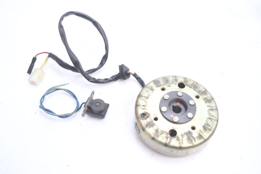 photo de ROTOR STATOR PEUGEOT V-CLIC VCLIC 50 (2007 - 2013) - Altra angolazione