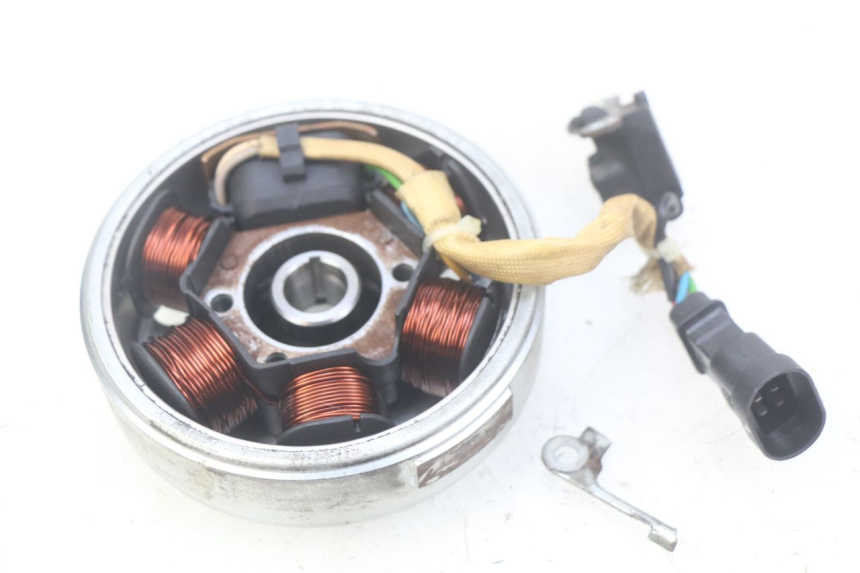 photo de ROTOR STATOR PIAGGIO VESPA LX 2T 50 (2005 - 2013) - Dettaglio del componente
