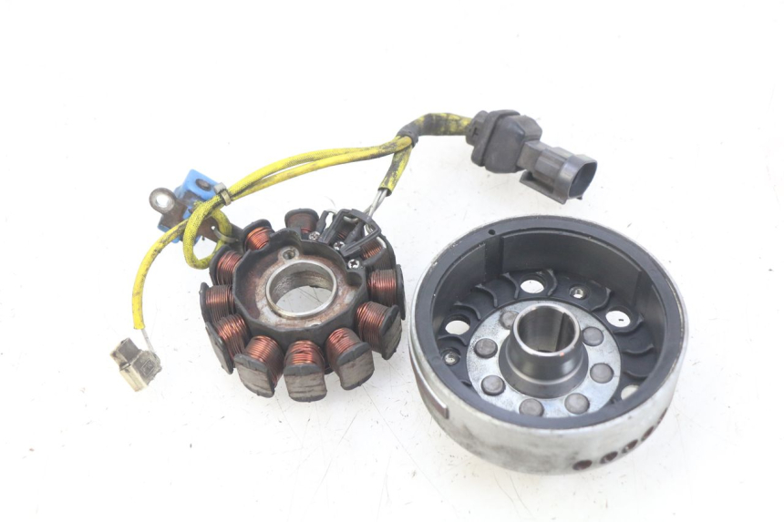photo de ROTOR STATOR PIAGGIO VESPA LXV 125 (2006 - 2009) - Altra angolazione
