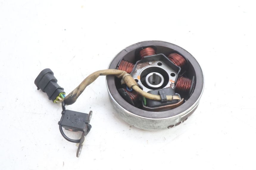 photo de ROTOR STATOR PIAGGIO VESPA S 2T 50 (2007 - 2014) - Altra angolazione