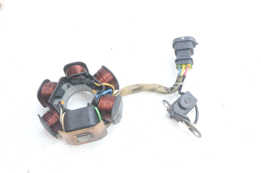 photo de ROTOR STATOR PIAGGIO VESPA S 2T 50 (2007 - 2014) - Primo piano tecnico