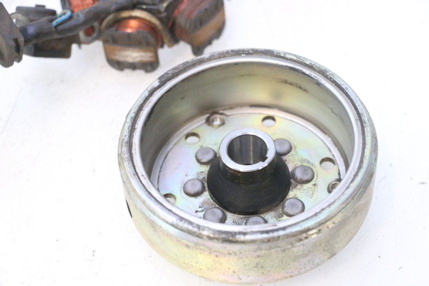 photo de ROTOR STATOR PEUGEOT VIVACITY NEW 2T 50 (2008 - 2017) - Stato della superficie e materiale