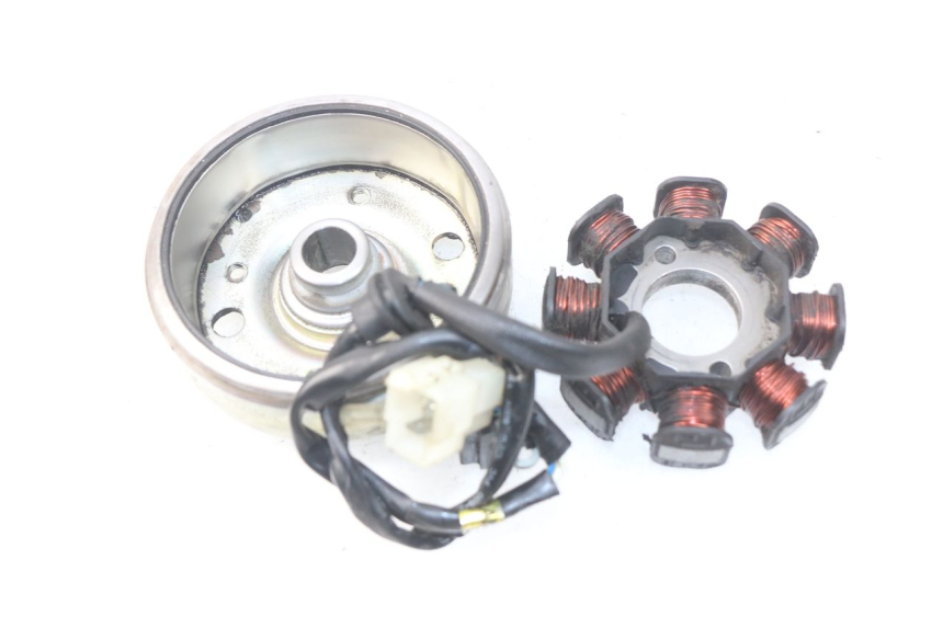 photo de ROTOR STATOR PEUGEOT VIVACITY NEW 4T 50 (2008 - 2017) - Zoom sullo stato d'uso