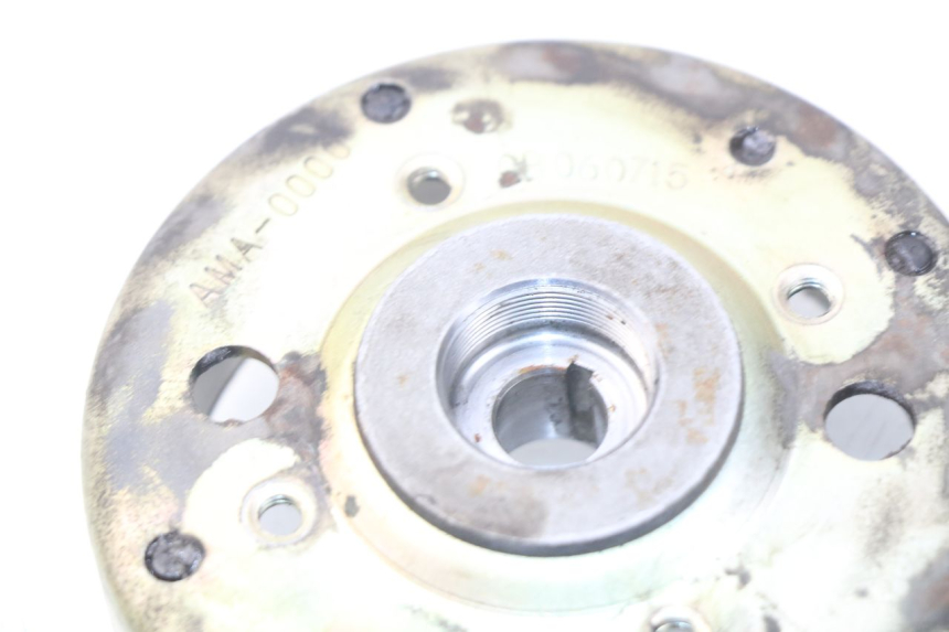 photo de ROTOR STATOR PEUGEOT VIVACITY NEW 4T 50 (2008 - 2017) - Stato della superficie e materiale