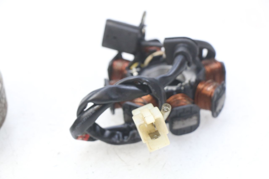 photo de ROTOR STATOR PEUGEOT VIVACITY NEW 4T 50 (2008 - 2017) - Vista d'insieme del prodotto