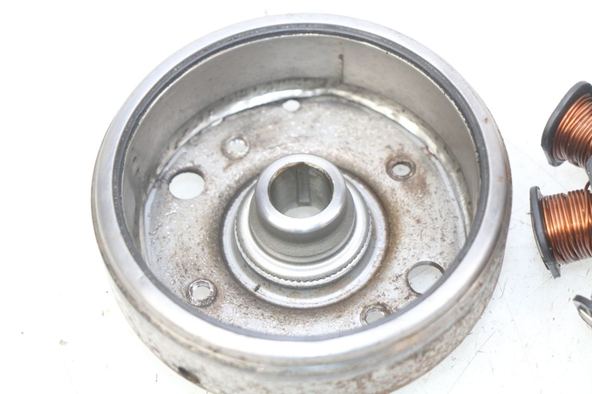 photo de ROTOR STATOR PEUGEOT VIVACITY NEW 4T 50 (2008 - 2017) - Ricambio usato controllato