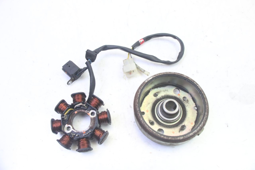 photo de ROTOR STATOR PEUGEOT VIVACITY NEW 4T 50 (2008 - 2017) - Dettaglio del componente
