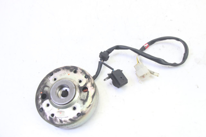 photo de ROTOR STATOR PEUGEOT VIVACITY NEW 4T 50 (2008 - 2017) - Altra angolazione