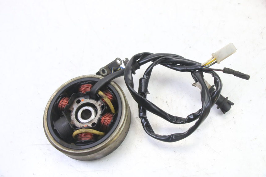 photo de STATORE PEUGEOT VIVACITY 50 (2004 - 2009) - Altra angolazione