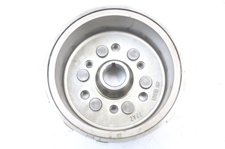 photo de STATORE YAMAHA XMAX X-MAX ABS 125 (2017 - 2020) - Primo piano tecnico