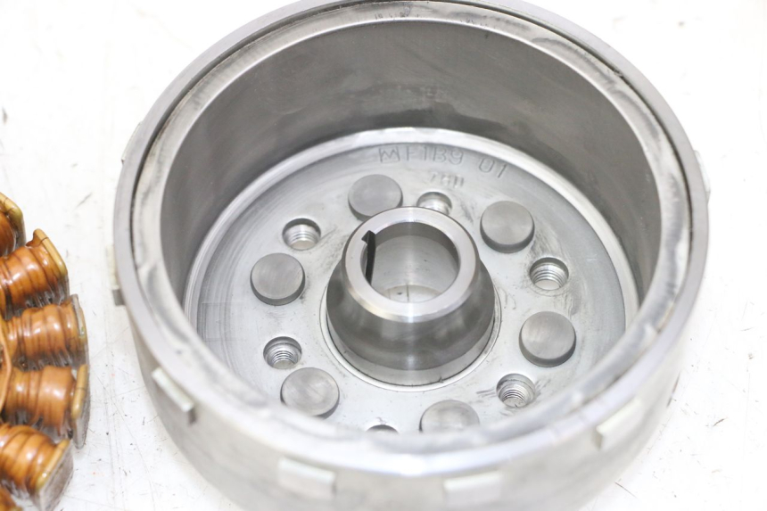 photo de STATORE YAMAHA XMAX X-MAX 125 (2006 - 2009) - Altra vista dell'articolo