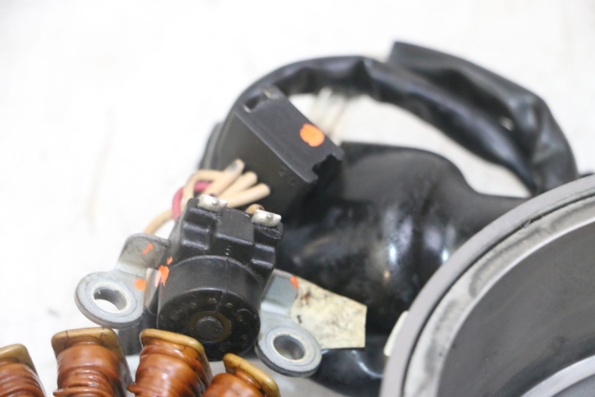 photo de STATORE YAMAHA XMAX X-MAX 125 (2006 - 2009) - Altra angolazione