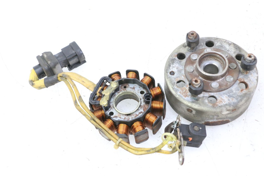 photo de ROTOR STATOR PIAGGIO X9 EVOLUTION 125 (2003 - 2007) - Vista principale