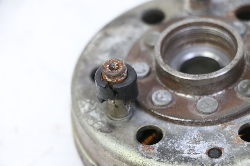 photo de ROTOR STATOR PIAGGIO X9 EVOLUTION 125 (2003 - 2007) - Zoom sullo stato d'uso