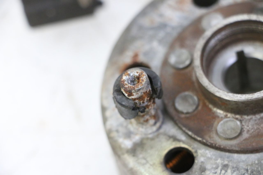 photo de ROTOR STATOR PIAGGIO X9 EVOLUTION 125 (2003 - 2007) - Primo piano tecnico