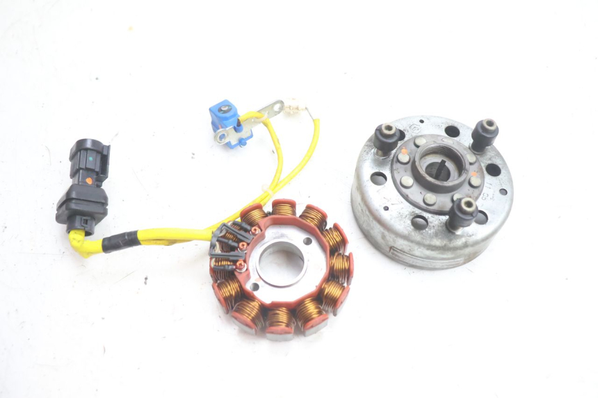 photo de ROTOR STATOR PIAGGIO X9 EVOLUTION 125 (2003 - 2007) - Vista principale