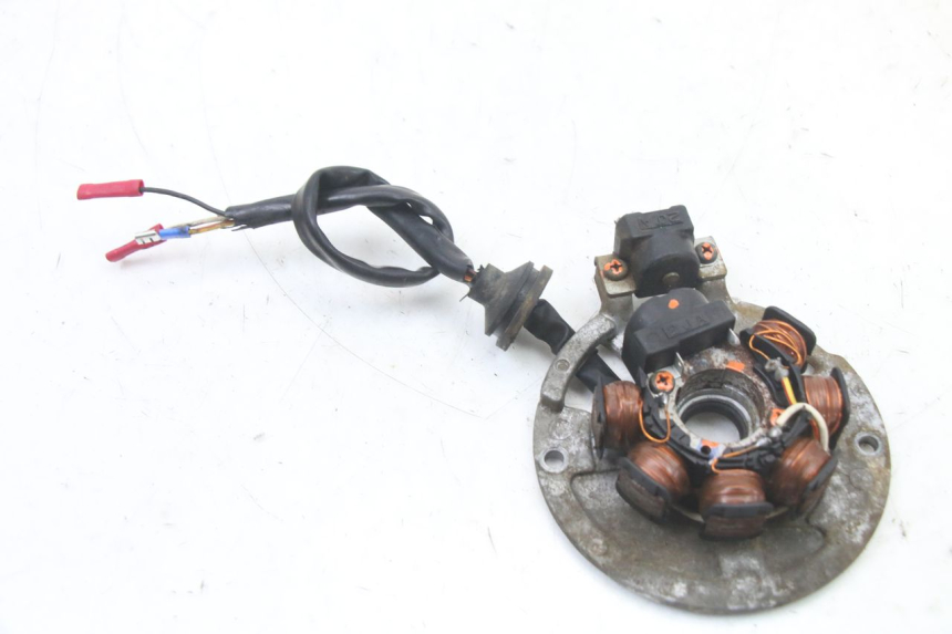 photo de STATORE YAMAHA AEROX 50 (1997 - 2006) - Dettagli dei punti di fissaggio