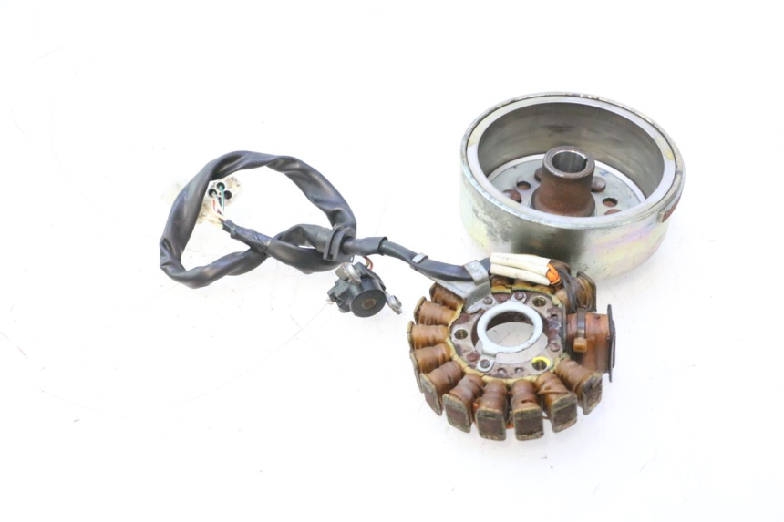 photo de ROTOR STATOR YAMAHA YP MAJESTY 125 (2002 - 2006) - Caratteristiche distintive