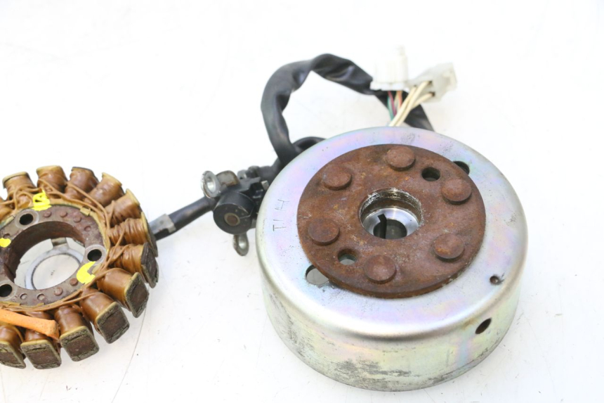 photo de ROTOR STATOR YAMAHA YP MAJESTY 125 (2002 - 2006) - Ispezione visiva dettagliata