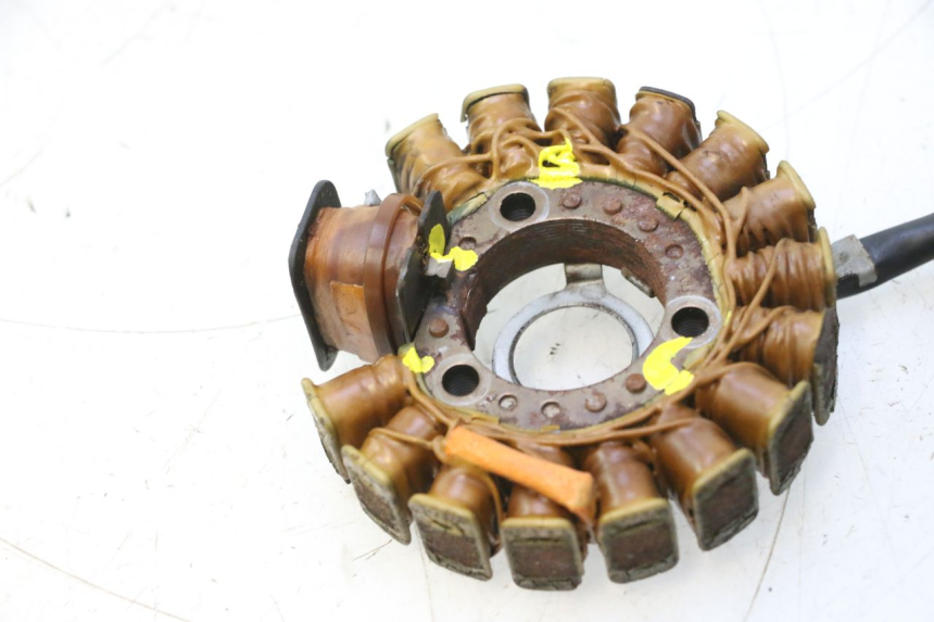 photo de ROTOR STATOR YAMAHA YP MAJESTY 125 (2002 - 2006) - Focus sulla struttura
