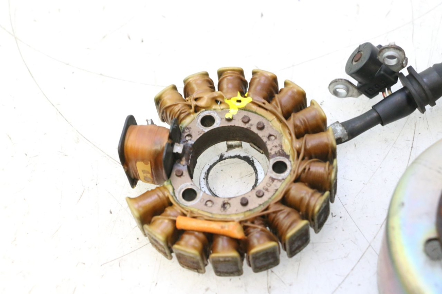 photo de ROTOR STATOR YAMAHA YP MAJESTY 125 (2002 - 2006) - Caratteristiche distintive