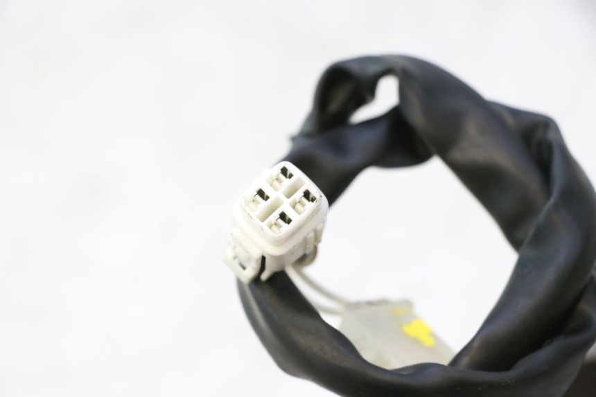 photo de ROTOR STATOR YAMAHA YP MAJESTY 125 (2002 - 2006) - Dettagli dei punti di fissaggio