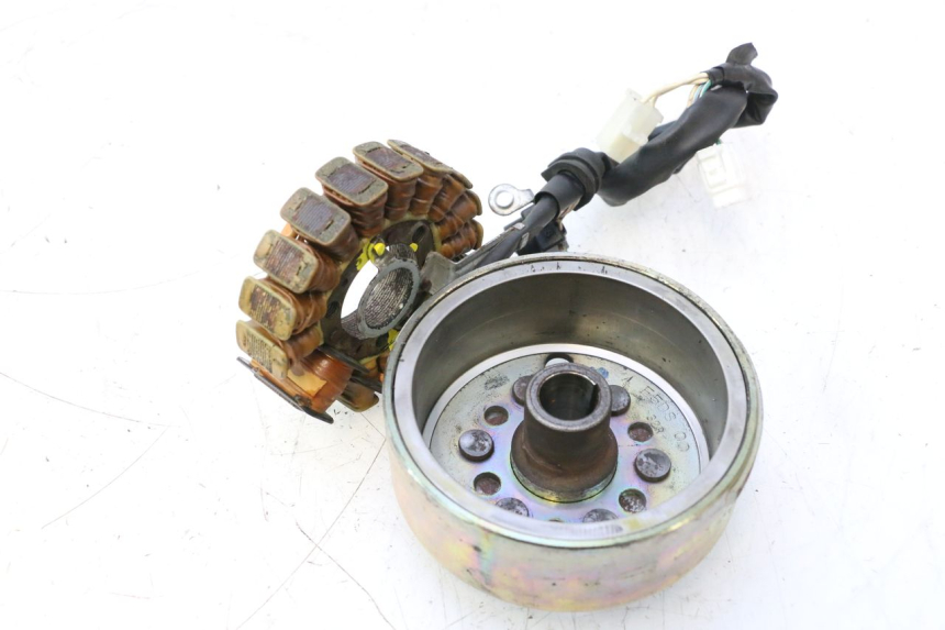 photo de ROTOR STATOR YAMAHA YP MAJESTY 125 (2002 - 2006) - Stato della superficie e materiale