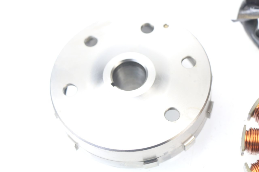 photo de STATORE YAMAHA YZF YZ-F 450 (2018 - 2021) - Marcature e riferimenti originali