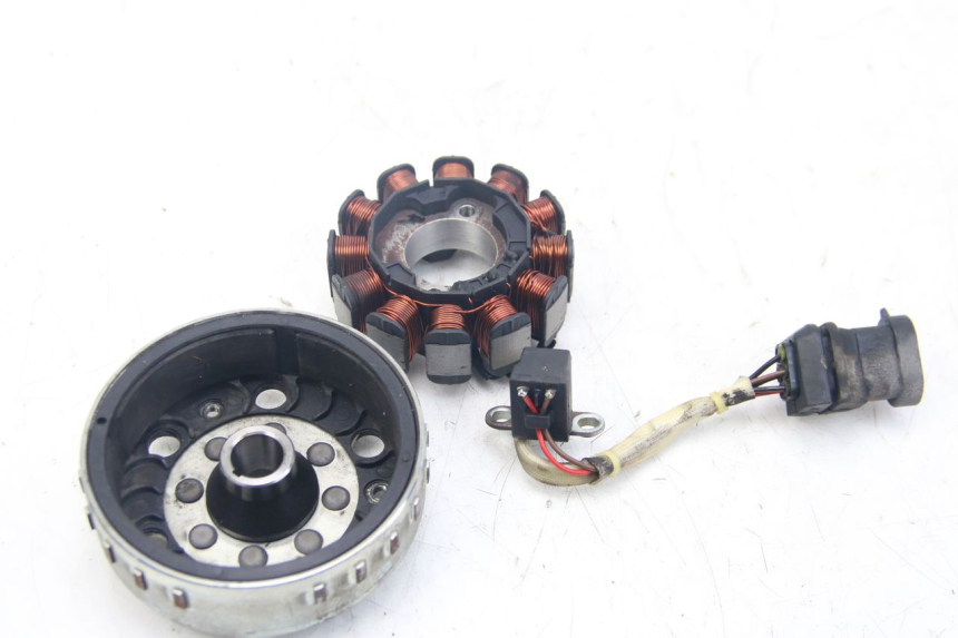 photo de ROTOR STATOR PIAGGIO ZIP 4T 50 (2018 - 2020) - Dettaglio del componente