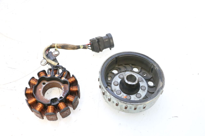 photo de ROTOR STATOR PIAGGIO ZIP 4T 50 (2018 - 2020) - Dettaglio del componente