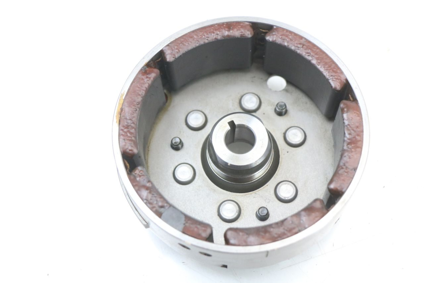 photo de VOLANO SUZUKI UH BURGMAN 125 (2002 - 2006) - Zoom sullo stato d'uso