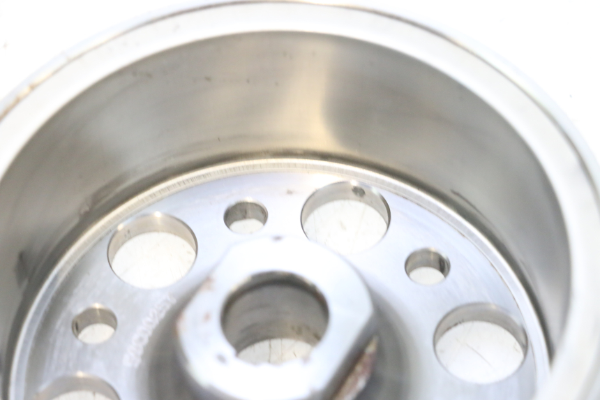 photo de VOLANO YAMAHA XP T-MAX TMAX ABS 530 (2012 - 2015) - Zoom sullo stato d'uso