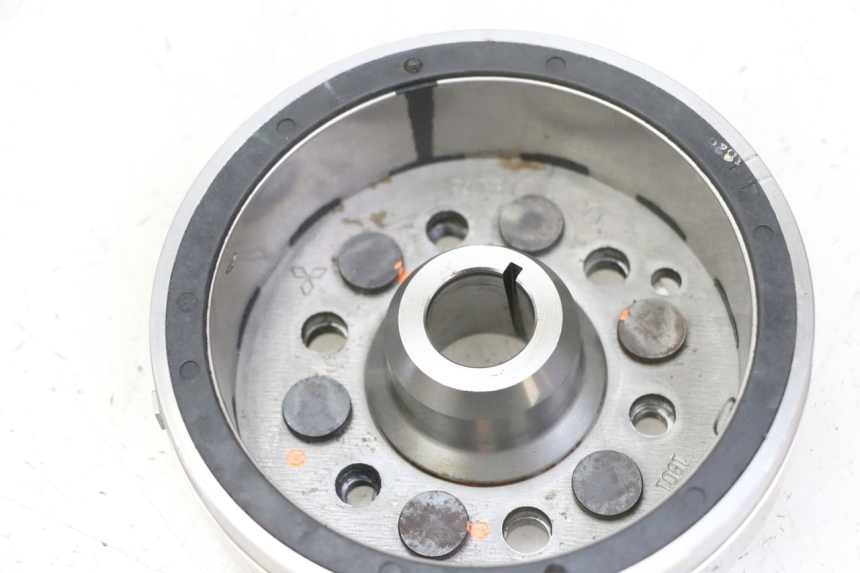 photo de VOLANO YAMAHA FZS FAZER 600 (2001 - 2003) - Altra angolazione