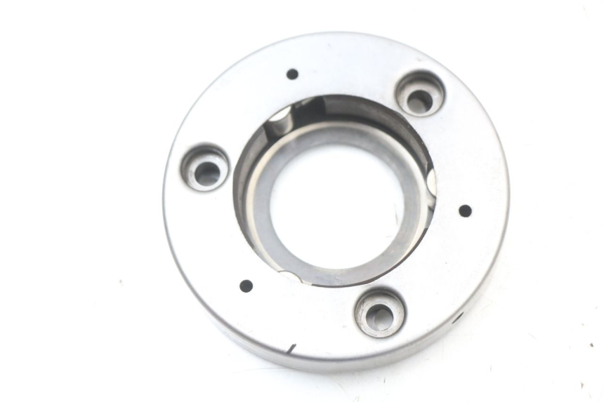 photo de RUOTA LIBERA AVVIATORE SUZUKI BURGMAN 125 (2007 - 2014) - Altra angolazione