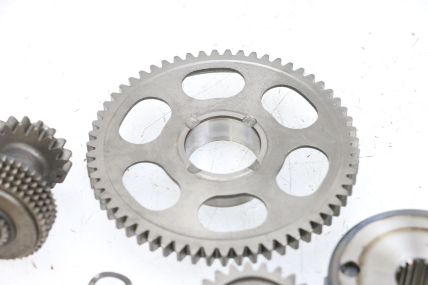 photo de RUOTA LIBERA AVVIAMENTO SUZUKI BURGMAN EXECUTIVE ABS 650 (2006 - 2012) - Altra angolazione