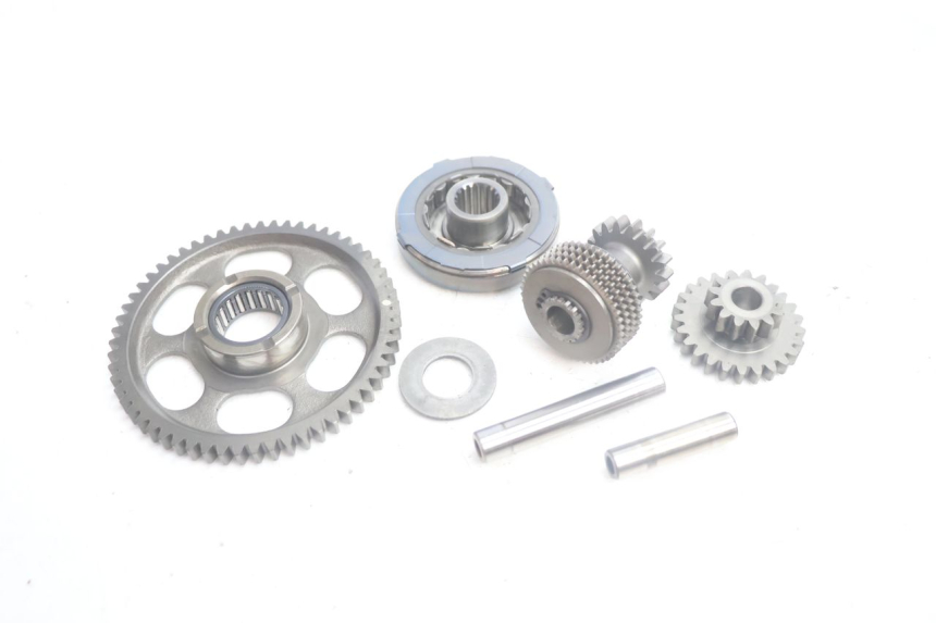 photo de RUOTA LIBERA AVVIAMENTO SUZUKI BURGMAN EXECUTIVE ABS 650 (2006 - 2012) - Altra angolazione