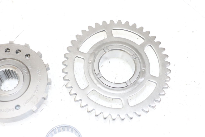 photo de RUOTA LIBERA AVVIAMENTO HONDA CB R 1000 (2018 - 2023) - Altra angolazione