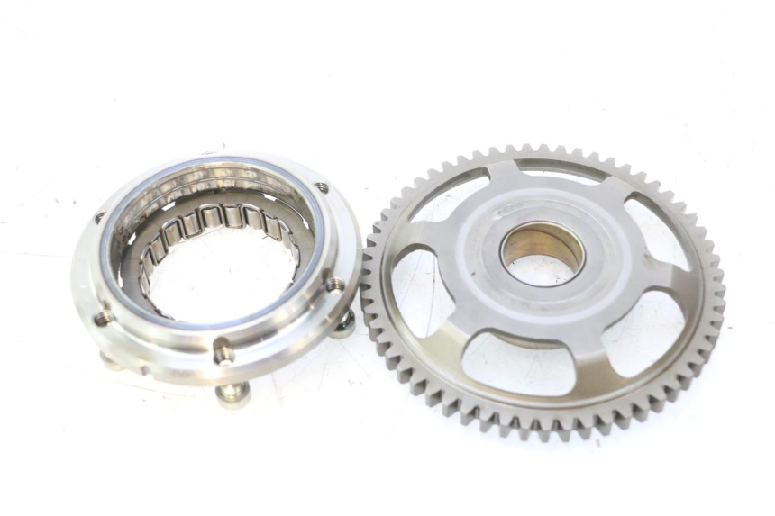 photo de RUOTA LIBERA AVVIAMENTO HONDA FJS SILVER WING SILVERWING 400 (2005 - 2008) - Primo piano tecnico