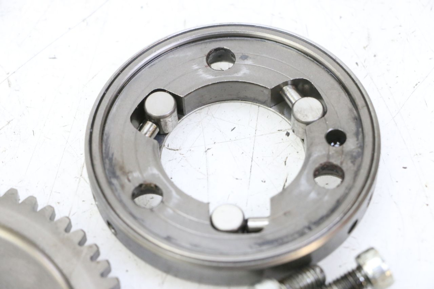 photo de RUOTA LIBERA AVVIAMENTO KYMCO GRAND DINK 125 (2008 - 2014) - Stato della superficie e materiale