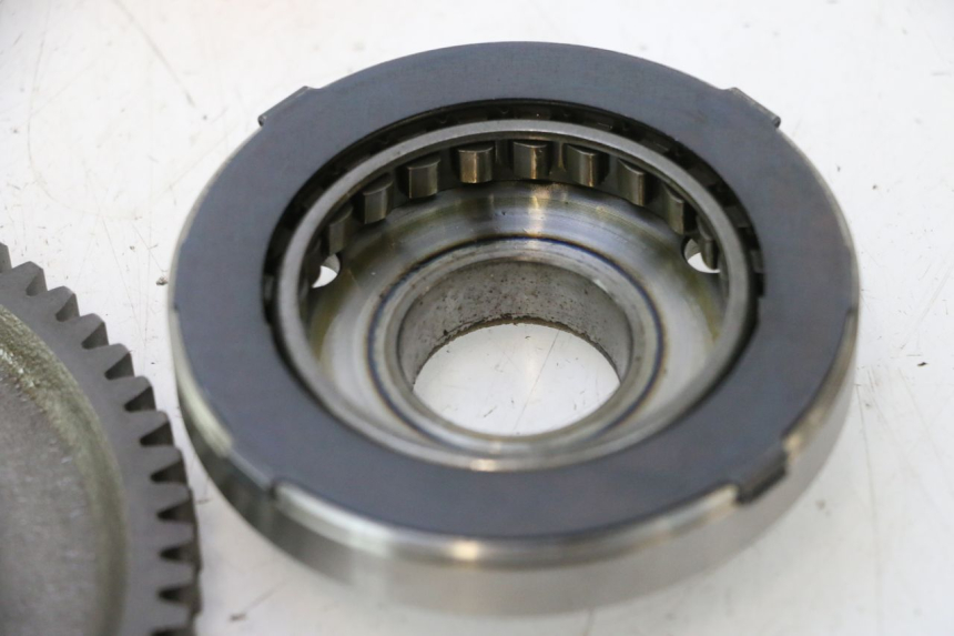 photo de RUOTA LIBERA AVVIAMENTO SUZUKI GSF N BANDIT 1200 (2001 - 2005) - Vista d'insieme del prodotto